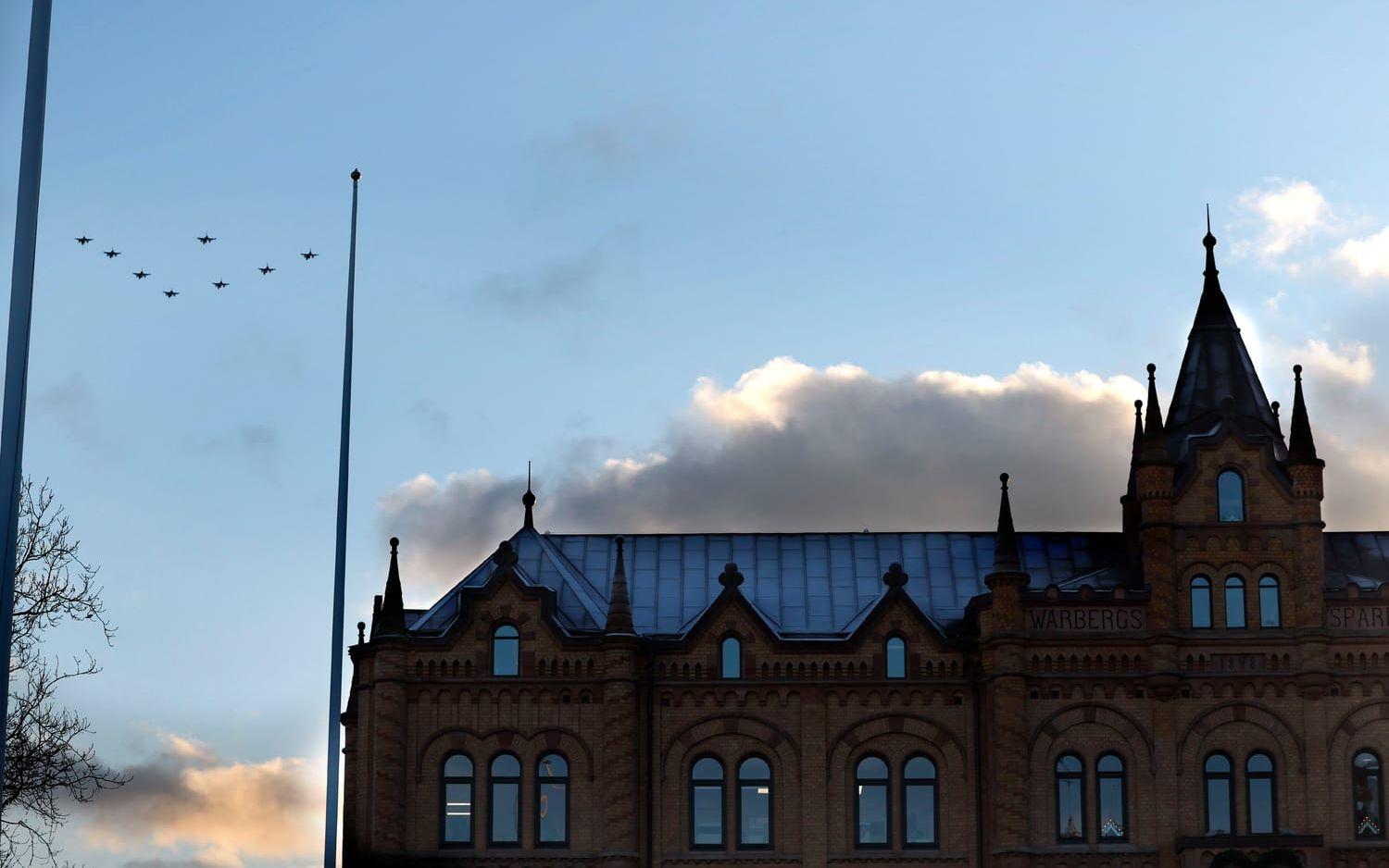 Julgransflygning över Varberg den 13 december.